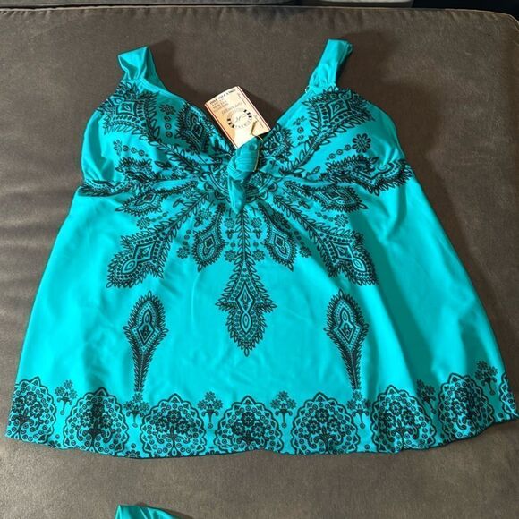 Women’s 2 Piece Plus Sized Swimsuit Tankini Adjustable Straps Size 24 NWT - Picture 14 of 14